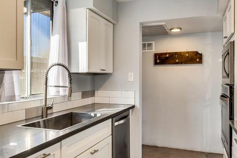 3242 E Camelback Rd #105, Phoenix, AZ 85018 photo 9