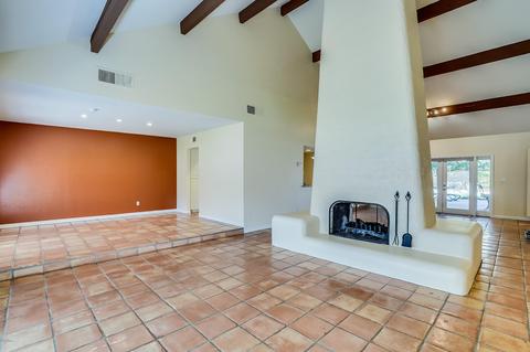 344 W Las Palmaritas Dr, Phoenix, AZ 85021 photo 7