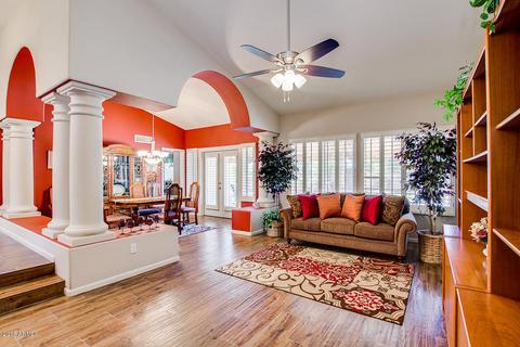 2557 E Desert Willow Dr, Phoenix, AZ 85048 photo 2
