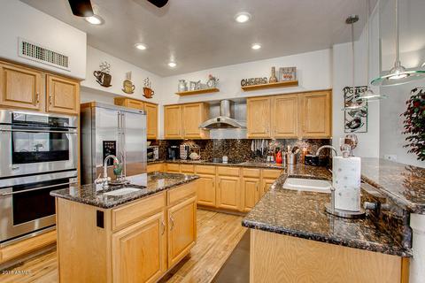 2557 E Desert Willow Dr, Phoenix, AZ 85048 photo 9