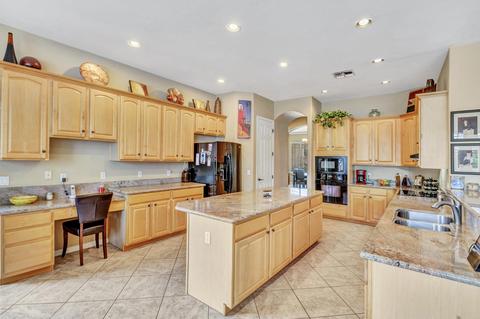 3932 E Fairfield Cir, Mesa, AZ 85205 photo 10