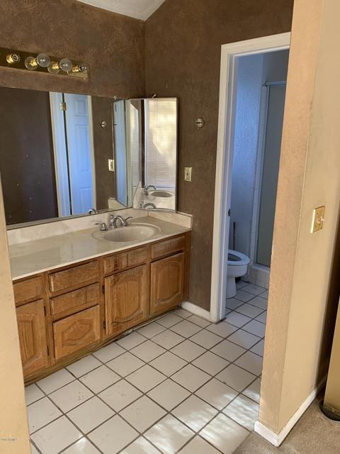 667 E Washington Ave, Gilbert, AZ 85234 photo 9