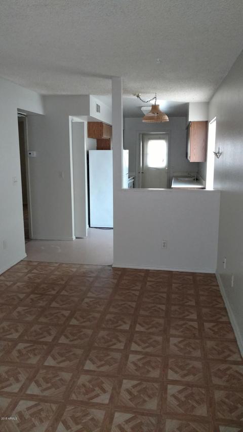 2829 E Capri Cir, Mesa, AZ 85204 photo 2