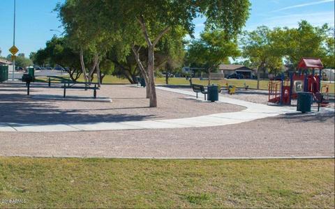 2829 E Capri Cir, Mesa, AZ 85204 photo 10