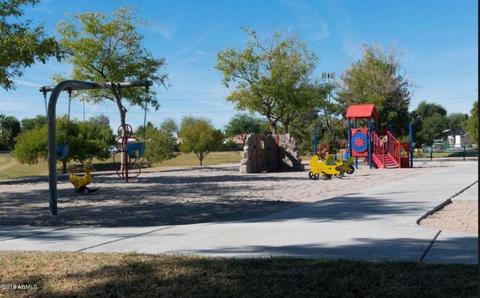 2829 E Capri Cir, Mesa, AZ 85204 photo 6