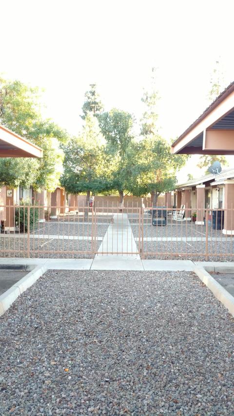 2837 E Capri Cir, Mesa, AZ 85204 photo 2