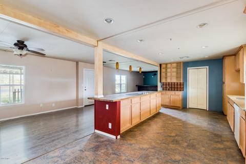 2611 E Beardsley Rd, Phoenix, AZ 85050 photo 4