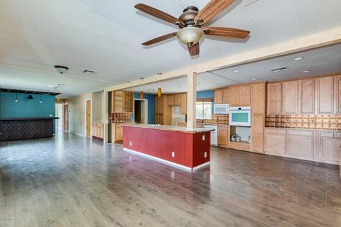 2611 E Beardsley Rd, Phoenix, AZ 85050 photo 3