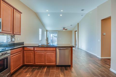 3959 E Sourwood Dr, Gilbert, AZ 85298 photo 3