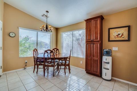 1906 S Valley Dr, Apache Junction, AZ 85120 photo 8
