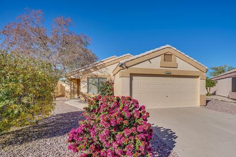1906 S Valley Dr, Apache Junction, AZ 85120 photo 1