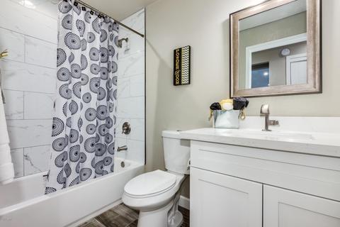 4040 E Cheery Lynn Rd, Phoenix, AZ 85018 photo 21
