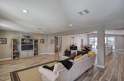 4040 E Cheery Lynn Rd, Phoenix, AZ 85018 photo 5