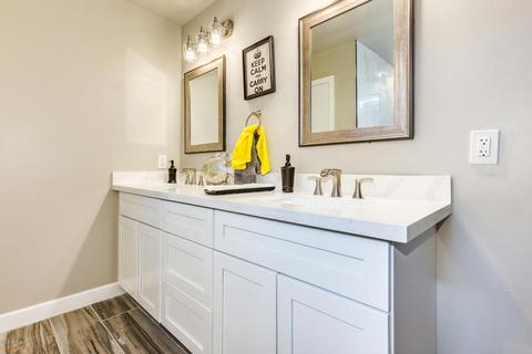 4040 E Cheery Lynn Rd, Phoenix, AZ 85018 photo 16