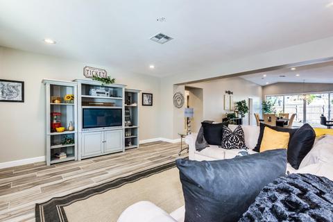 4040 E Cheery Lynn Rd, Phoenix, AZ 85018 photo 4
