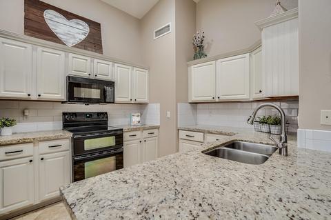 2244 E Amber Ln, Gilbert, AZ 85296 photo 10