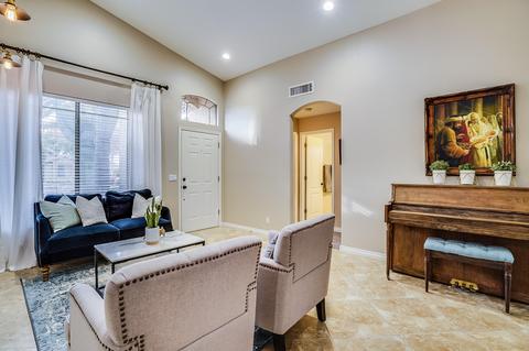 2244 E Amber Ln, Gilbert, AZ 85296 photo 5
