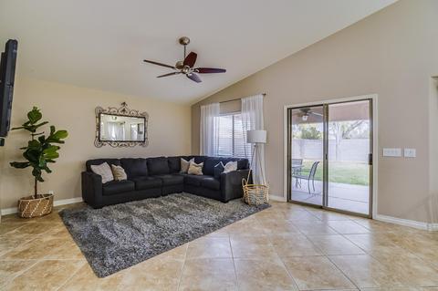 2244 E Amber Ln, Gilbert, AZ 85296 photo 12