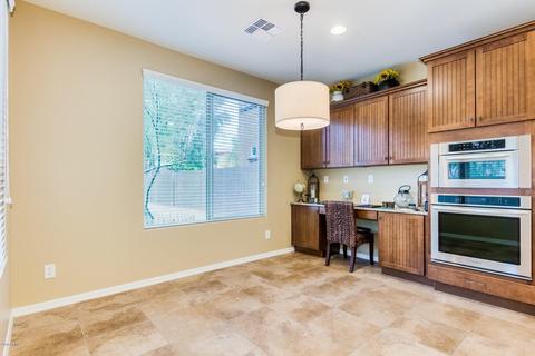 3618 E Half Hitch Pl, Phoenix, AZ 85050 photo 8