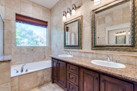1056 E Oakland Ct, Gilbert, AZ 85295 photo 27