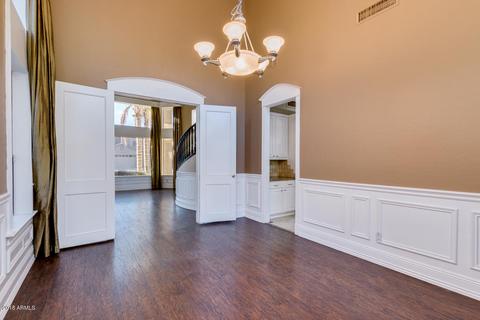1056 E Oakland Ct, Gilbert, AZ 85295 photo 6