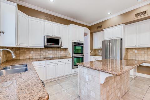 1056 E Oakland Ct, Gilbert, AZ 85295 photo 8