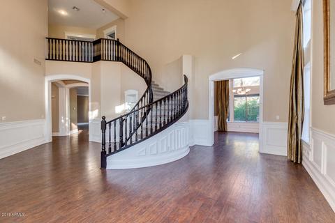 1056 E Oakland Ct, Gilbert, AZ 85295 photo 2