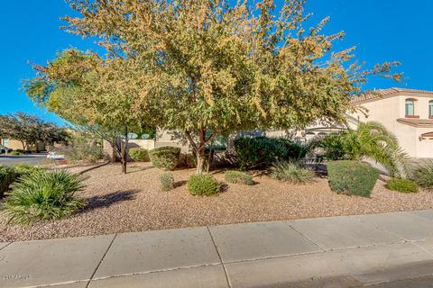1236 E Clark Dr, Gilbert, AZ 85297 photo 2