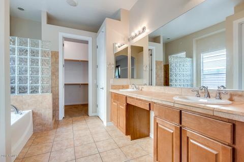1236 E Clark Dr, Gilbert, AZ 85297 photo 24