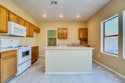 3376 E Longhorn Dr, Gilbert, AZ 85297 photo 2