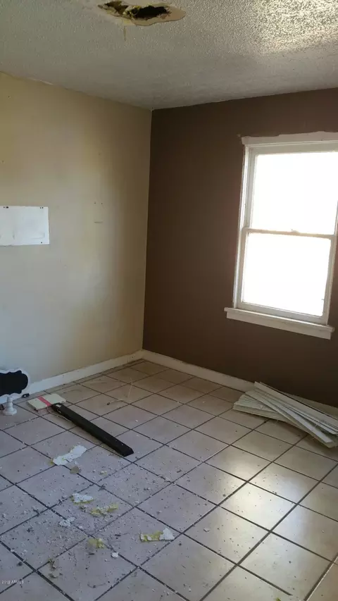 2602 E Monte Vista Rd, Phoenix, AZ 85008 photo 9