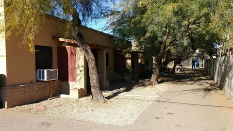 2602 E Monte Vista Rd, Phoenix, AZ 85008 photo 2