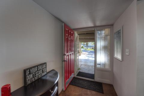 16 W Griswold Rd, Phoenix, AZ 85021 photo 10