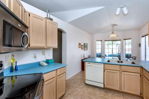 3521 E Kelton Ln, Phoenix, AZ 85032 photo 3