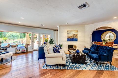 235 E Rose Ln, Phoenix, AZ 85012 photo 3