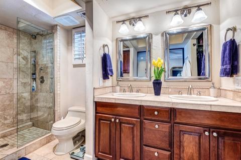 235 E Rose Ln, Phoenix, AZ 85012 photo 12
