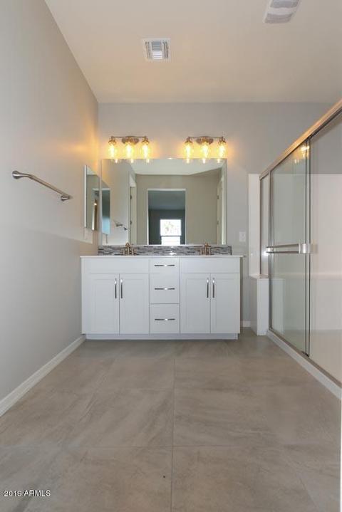 89 E Liberty Ln, Gilbert, AZ 85296 photo 28
