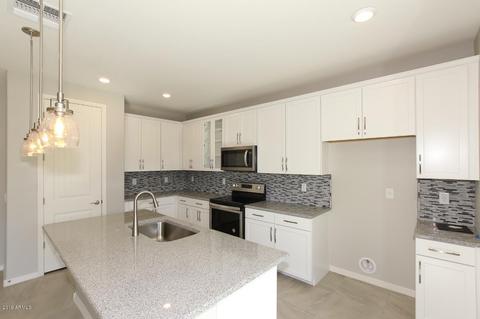 89 E Liberty Ln, Gilbert, AZ 85296 photo 10
