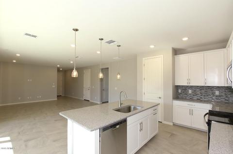89 E Liberty Ln, Gilbert, AZ 85296 photo 11