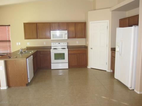 2201 E Yuma Ave, Apache Junction, AZ 85119 photo 2
