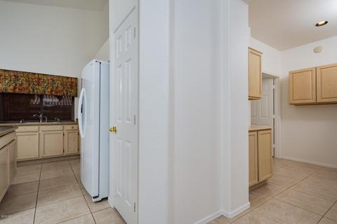 4709 E Bighorn Ave, Phoenix, AZ 85044 photo 11