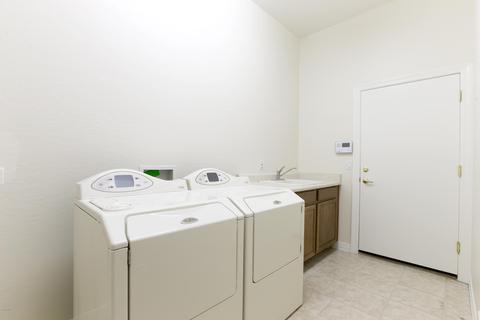2803 E Desert Ln, Phoenix, AZ 85042 photo 48