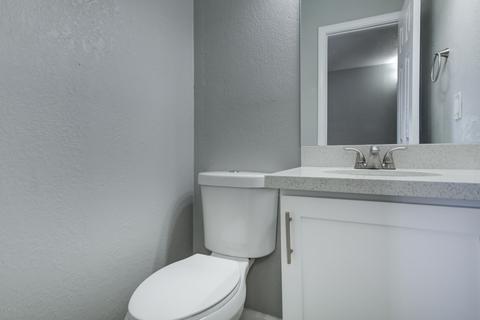 616 S Saguaro Dr, Apache Junction, AZ 85120 photo 4
