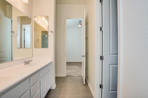 2913 E Harwell Rd, Phoenix, AZ 85042 photo 28