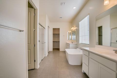 2913 E Harwell Rd, Phoenix, AZ 85042 photo 4