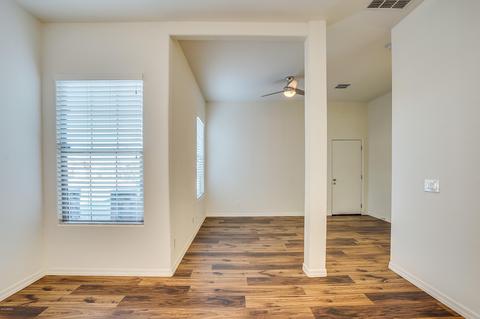 2913 E Harwell Rd, Phoenix, AZ 85042 photo 11