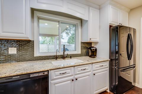 2936 E Cannon Dr, Phoenix, AZ 85028 photo 10