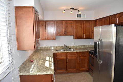 4041 E Camelback Rd #11, Phoenix, AZ 85018 photo 3