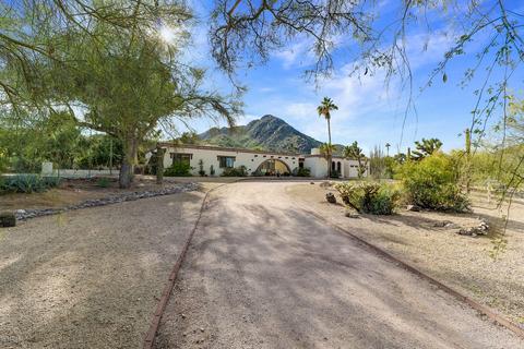 4605 E Shadow Rock Rd, Phoenix, AZ 85028 photo 2