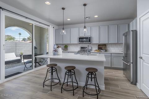 3722 E Cheery Lynn Rd, Phoenix, AZ 85018 photo 2